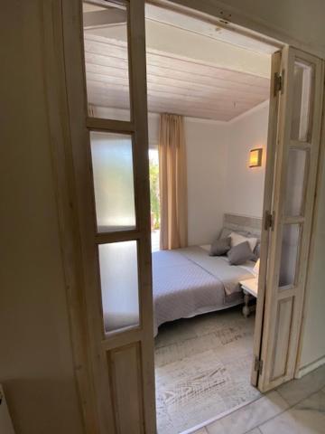 Nicole'S Garden Villa Καλλιθέα Εξωτερικό φωτογραφία